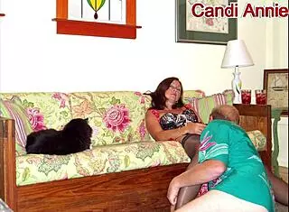 candi annie's milf pussy photoshoot looks so tasty 😍🍑