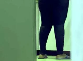 hidden cam catches housekeeper's fat bbw ass shaking in homemade peeping video