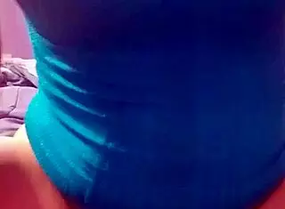 ¡LATINA RISES ON FRIEND'S COCK FOR HOMEMADE CREAMPIE ORGASM!