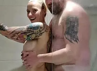 pissing and showering with molly mcsquirts 💦🚿😈 wet fun awaits!