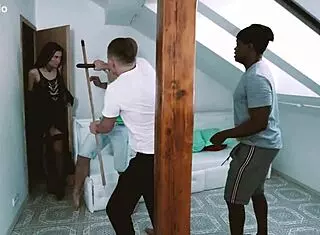 tabitha takes 4-on-1 dap gangbang piss wet facial