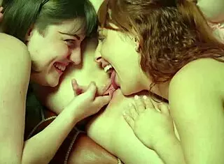 i love watching these sexy german lesbians finger and toy each other