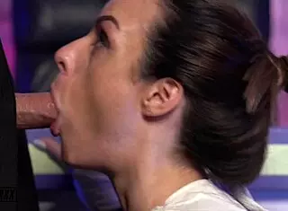 delicious wife handjob massage with big tits amateur portuguese style