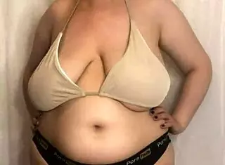 Chubby BBW Tries Big Tits Bikini Bras On