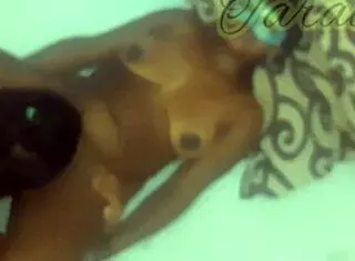 damn that safada ebony slut rebolando and cumming in my mouth 😩💦