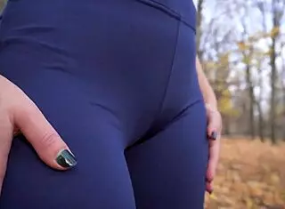 Fat Milf Camel Toe Teases In Tight Yoga Pants Outdoors!