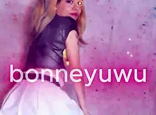 Petite Argentinian cutie Bonneyuwu dances sexy in white skirt