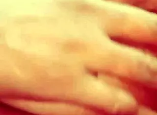 chubby asian milf moans as fingers fuck her wet pussy 😩👆🍑