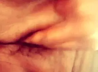 chubby asian milf moans as fingers fuck her wet pussy 😩👆🍑