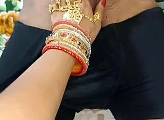 innocent bahu went to give water to sasur but gave her bur instead in clear hindi voice