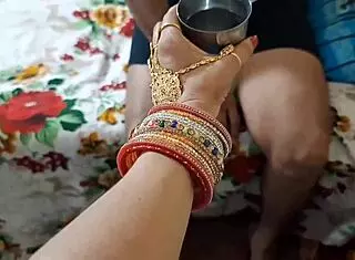 innocent bahu went to give water to sasur but gave her bur instead in clear hindi voice