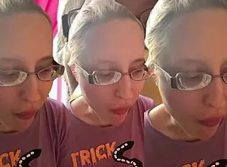 asmr bubble gum chewing sounds for headphones fetish fun