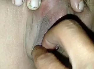 fuck me hard please 😩 i love your hard cock deep in my tight asshole 💦🍑