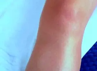 Spa massage turns into creampie for beautiful college girl's pink shaved pussy, you watching?