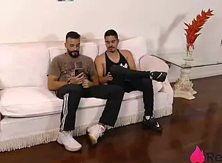 quer ver a miss bumbum pamela santos levando pica no cu bem gostoso?