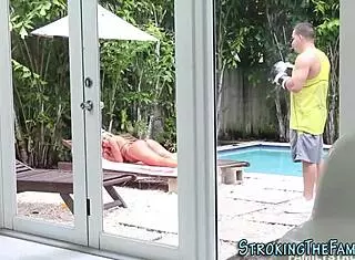 teen stepsis deepthroats milf mom's hubby 😈 facial finish 🔥