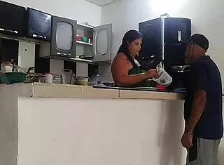 mi vecino pervertido me folla el culo enorme con su polla dura en casa