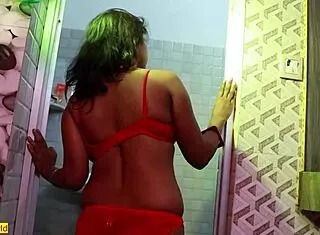 Indian Ex-Girlfriend Begs Cum Inside Pussy!