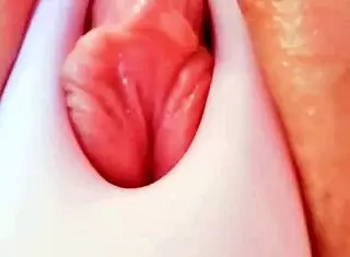 Wonderful Toys Turn Latina Pussy into Squirt Spa!