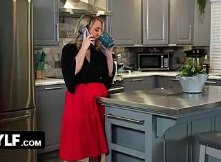 Gorgeous milf tricked by perv