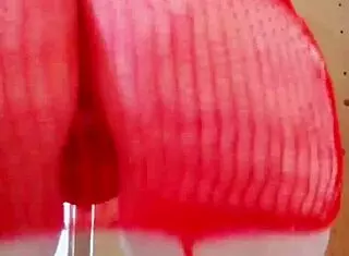 Argentinian amateur Cristy masturbates in lesbian scene