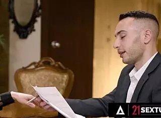 Wanna watch Stacy Bloom's tight ass get wrecked?