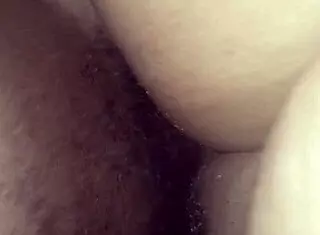 here i cum on her wet pussy