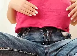 拉伸自然大奶前粗暴户外女上位-depravedminx