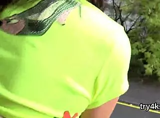 does this lovable girl give head before getting her kitty plowed?