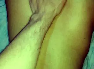 escuchen el sonido de este co�o apretado cuando es follado por el vecino porno en espa�ol