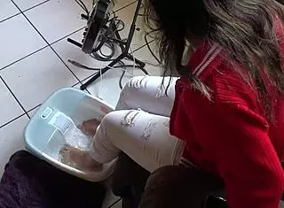 i enjoy a relaxing asian foot bath with wet toes and barefoot massage