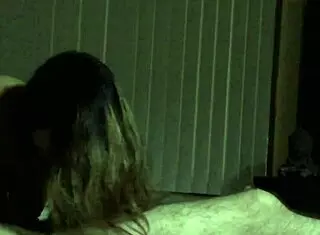 爆乳亚洲妹大奶口交超爽！