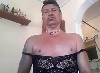 i love being the gay pasivo in this scene