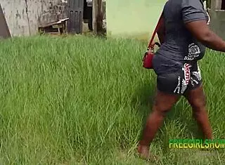 Watch this guy fucking two sisters doggystyle in their outdoor compound?