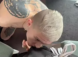 朋友twink风格群趴聚会