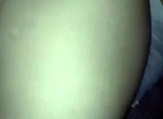 Her beautiful red pussy gets filled with cum in close-up asian amateur scene