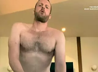 Monster cock in bareback sex enjoyed by gay amateurs