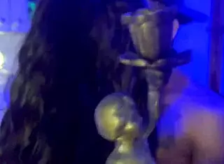 Mamei bem gostoso o barman hisak