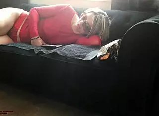 step son says i blowjob this old cougar on sofa