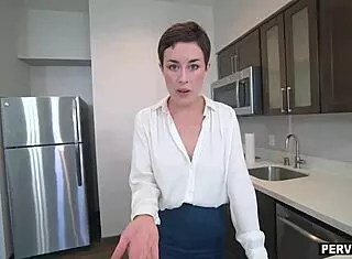 Olive Glass guides me to endure longer with oral and vaginal sex