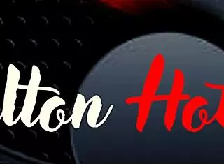 mi compa�era de cuarto me hace una mamada despu�s del trabajo, �qu� rico!