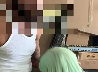 Neighbor Helps Move, Pays with Head