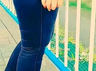 huge ass stepmom begs for sex, i record it on my phone and post to tiktok