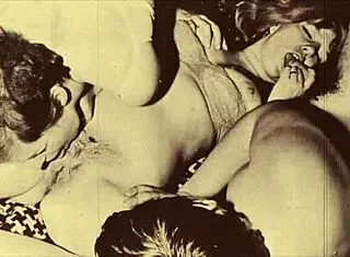 哇，复古毛逼三人行的奇妙世界！