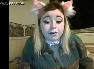 Chubby Babe Excites With Pussy Play And Dildo Sucking!