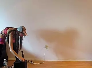 Sexy amateur girl poses confidently in the scene