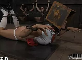 捆绑调教被缚骚货详细玩法