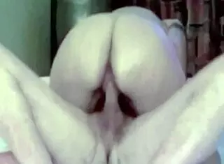 Mature Amateur MILF Rides Cock Hard in Homemade Cowgirl Session