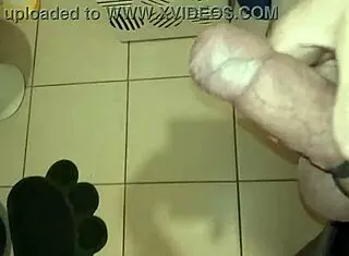 bondage on penis with extreme veins leads to huge ejaculation of eight jets