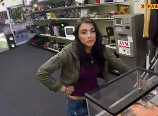 Will she fuck the pawn dude?